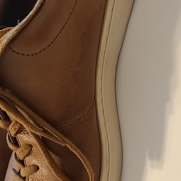 Clarks mens casual leather shoe Size 11M (water stains) - Picture 10 of 11